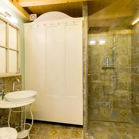 Artistic Apartment Budapest